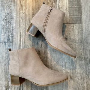 Old Navy faux suede ankle boots